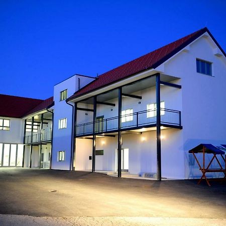 Hostel Ormoz מראה חיצוני תמונה
