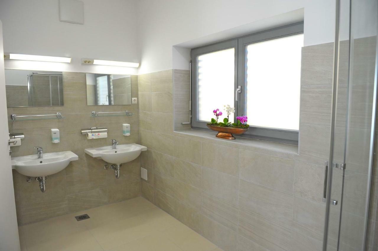 Hostel Ormoz מראה חיצוני תמונה